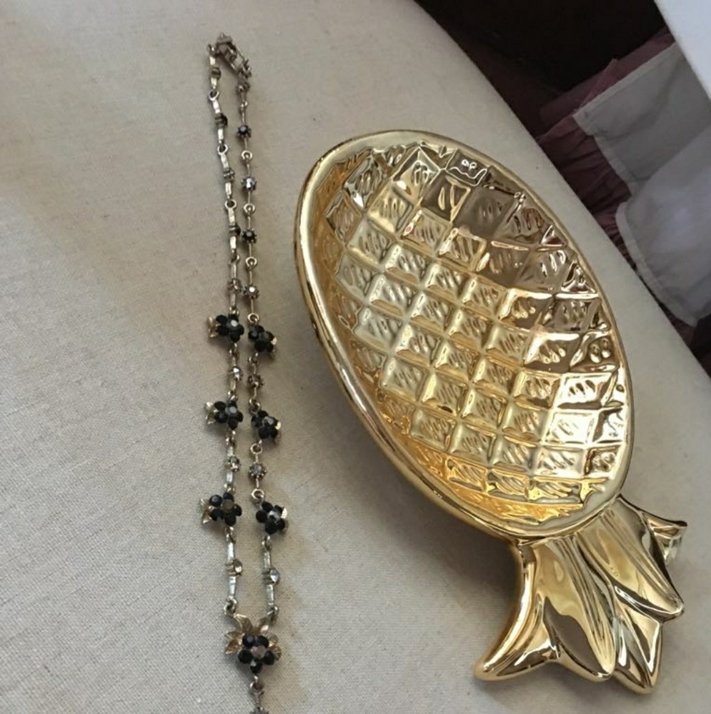 Y necklace